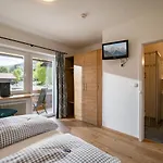 Haus In Der Sonne פיברברון