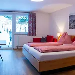 בית הארחה Haus In Der Sonne
