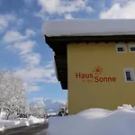 Haus In Der Sonne בית הארחה