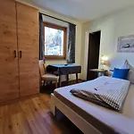 Haus In Der Sonne בית הארחה 3*