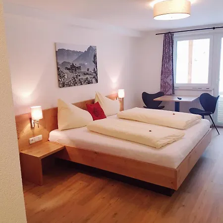 Haus In Der Sonne فيبربرن