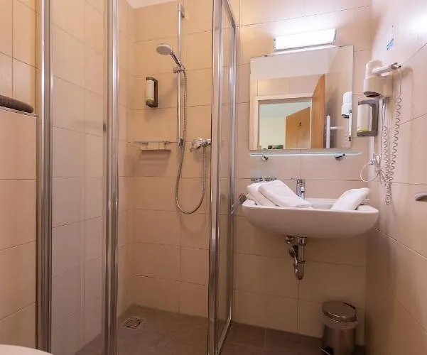 Gasthof Haus In Der Sonne