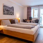 Πανσιόν Haus In Der Sonne 3*